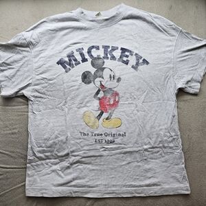 H&M Disney Mickey Graphic Tee